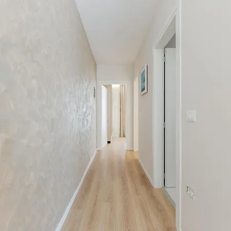 Appartement Pearl Coast Drymades Elegant 2br By Pikhost *